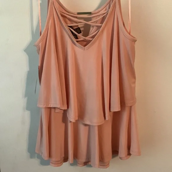 Thalia Sodi Coral Solid Spaghetti Stripe V Shape Cut Layer Top - Picture 4 of 4